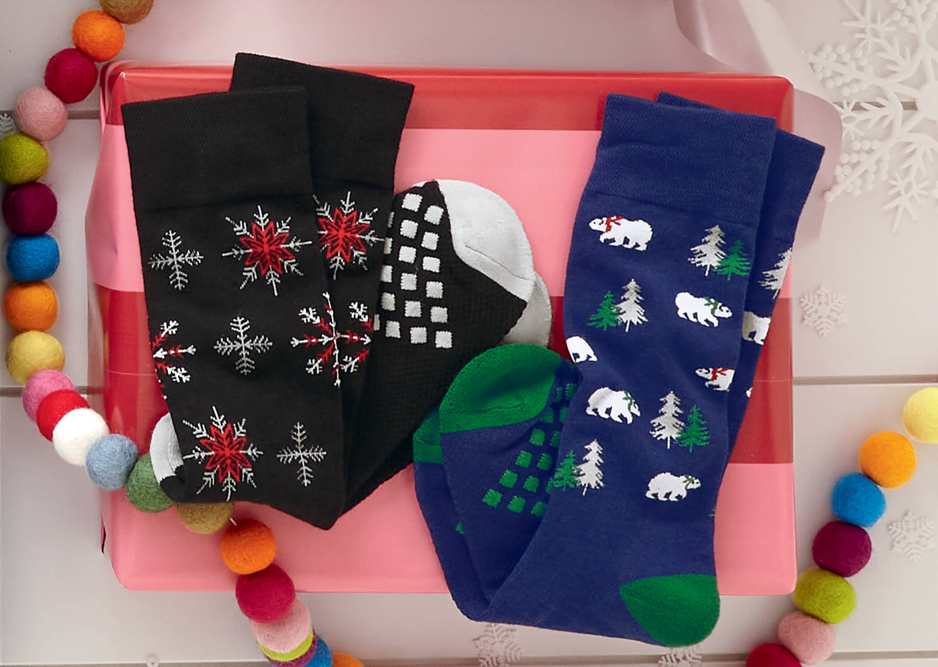 shop Jockey mens and womens festive socks