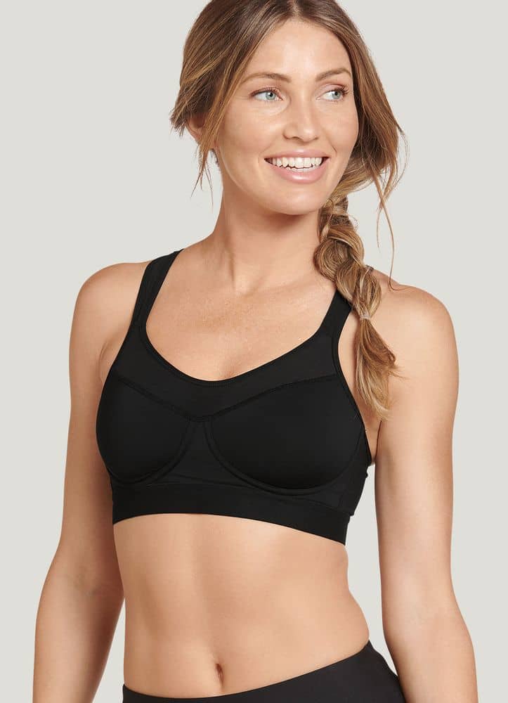Sustainable and fashionable: Yoga Bra Infinity Bra in the color Black