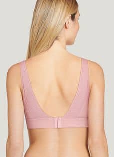 Jockey Sports Bra Price Starting From Rs 1,127. Find Verified Sellers in  Hyderabad - JdMart