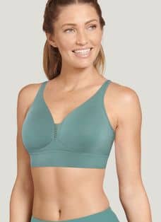 Jockey Bras Buy any 1 @MRP, get 2 others free at Best Price