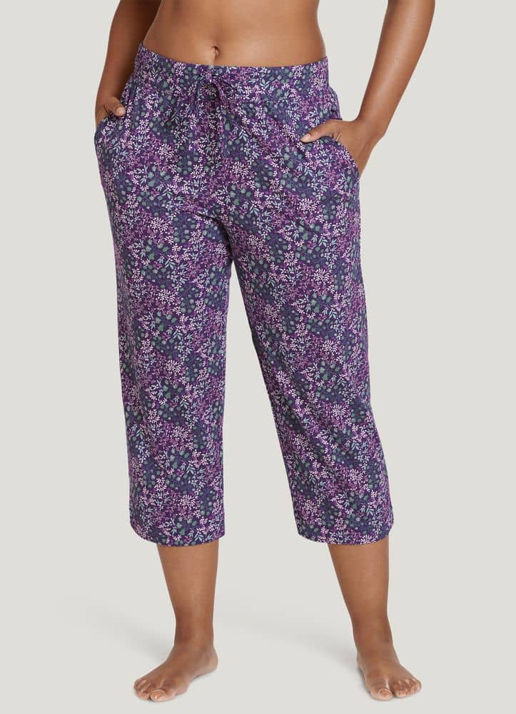 Buy max max Women Printed Knitted Lounge Capri at Redfynd
