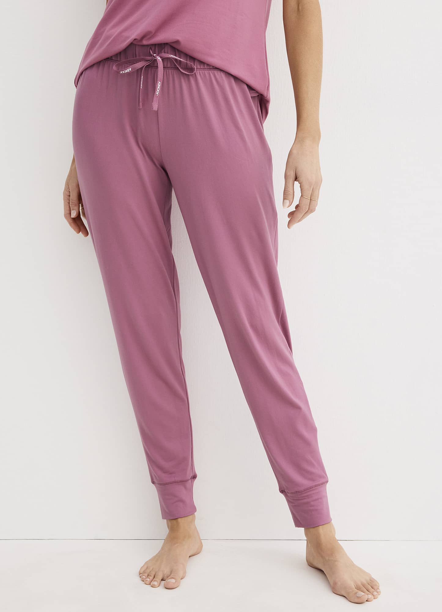 Buy Jockey 1323 Women's Cotton Elastane French Terry Fabric Joggers With  Zipper Pockets - Pink Online